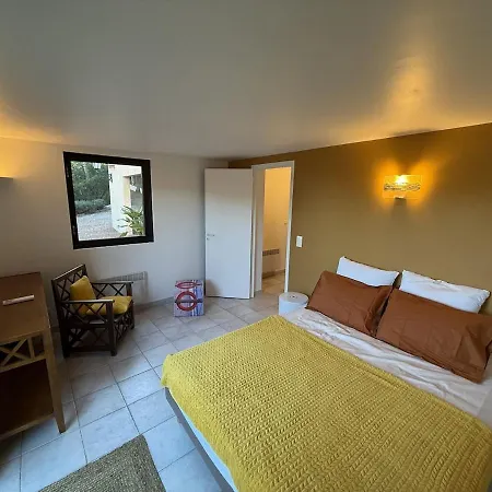 Beautiful Villa, Quiet Sea View With Pool فيلة
