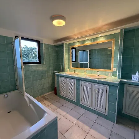 Beautiful Villa, Quiet Sea View With Pool * Saint-Raphael (Var)